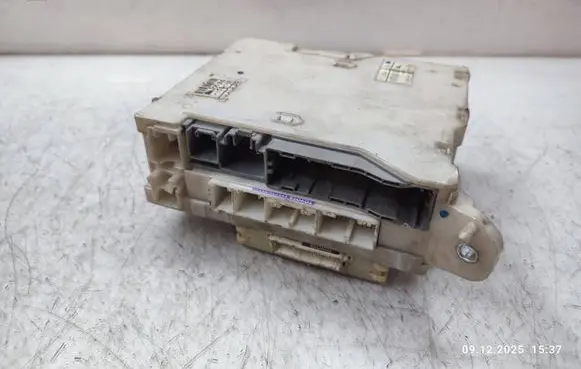 Hyundai ix35 Fuse module 823053021 6J190401