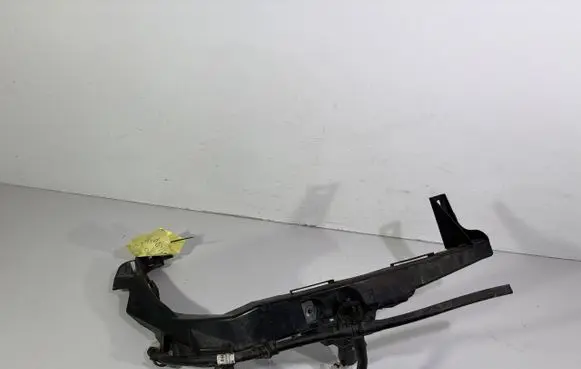 BMW 3 E90 E91 Headlight/headlamp mounting bracket 18726418703