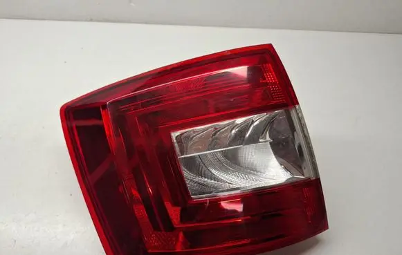 Skoda Octavia Mk3 (5E) Rear/tail lights 5E9945095 5E9945111
