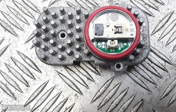 BMW 3 E90 E91 LED ballast control module 707881