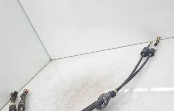 Ford Focus Gear shift cable linkage XS4R7F395HD
