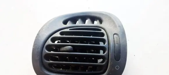 Citroen Xsara Picasso Dash center air vent grill 9631280177