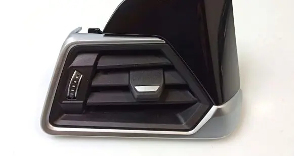 Dashboard trim