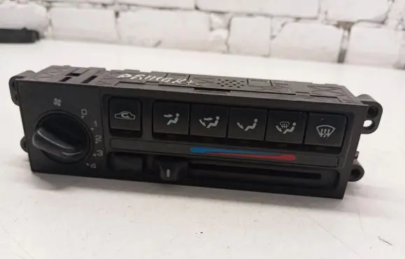 Nissan Primera Climate control unit