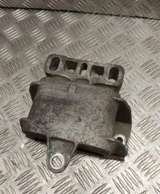 Skoda Octavia Mk1 (1U) Engine mount bracket 1J0199555AH