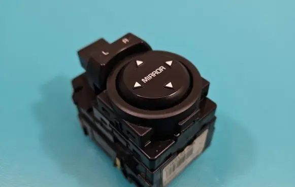 KIA Rio Electric window control switch 4D6481-1000 IMPRK1440268