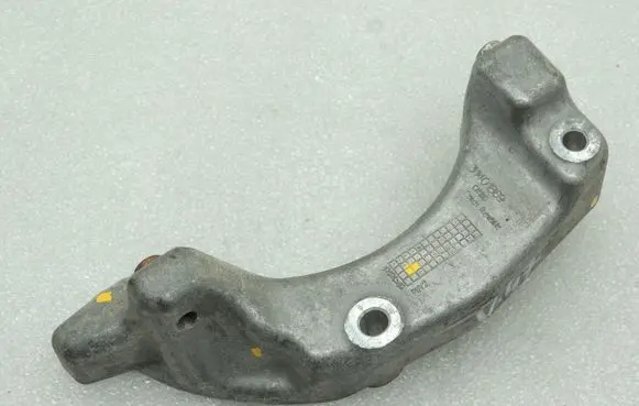 Volvo XC90 A/C compressor mount bracket 314001869