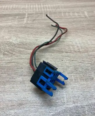 BMW 5 E39 Plug wire 8378977 Used