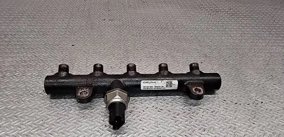 Citroen C4 I Fuel main line pipe R9144Z180A 9656391180