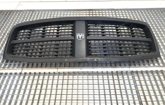 Dodge Durango Front grill 