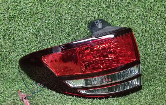 Toyota Previa (XR50) III Rear/tail lights