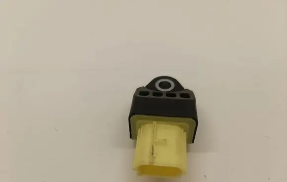 Toyota Auris E180 Airbag deployment crash/impact sensor 8983102140