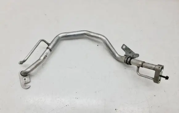 Air conditioning (A/C) pipe/hose