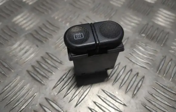 Ford Galaxy Windscreen/window heater switch 7M0959621