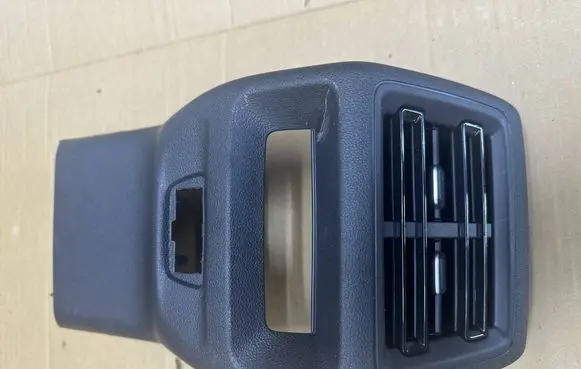 Volkswagen Tiguan Rear air vent grill 571819203 571864298