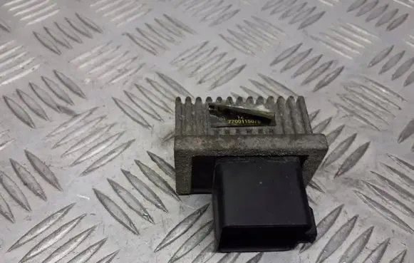 Mitsubishi Carisma Window wiper relay 7700115078