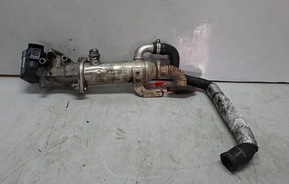 Peugeot 407 EGR valve S27610672 9681825280