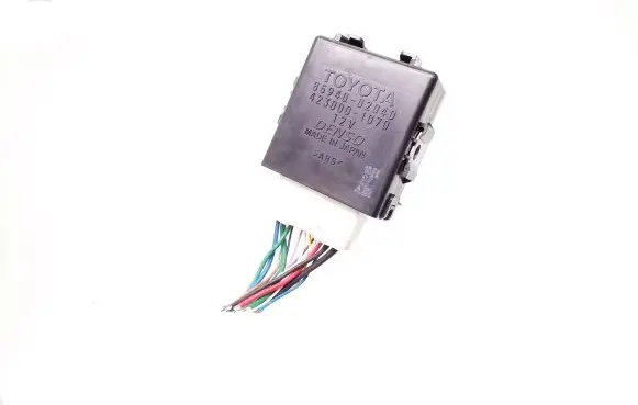Toyota Auris 150 Window wiper relay 8594002040 4230001070