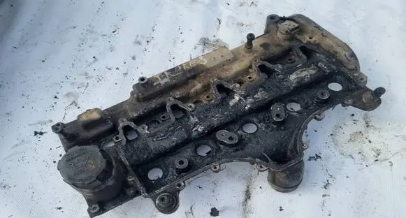 Volvo V70 Rocker cam cover 