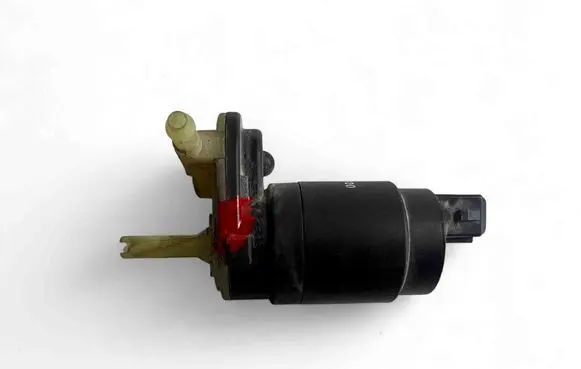 Opel Astra J Windscreen/windshield washer pump 90585762