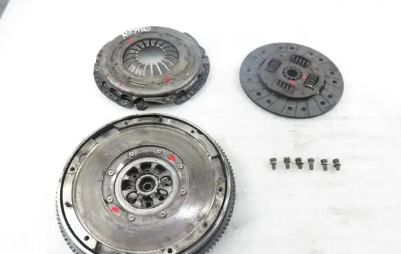 Subaru Legacy Dual mass flywheel 3082001181 1878005084