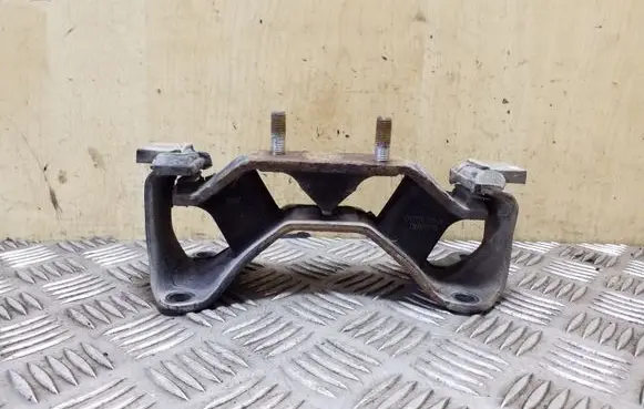 Subaru Outback Gearbox mount