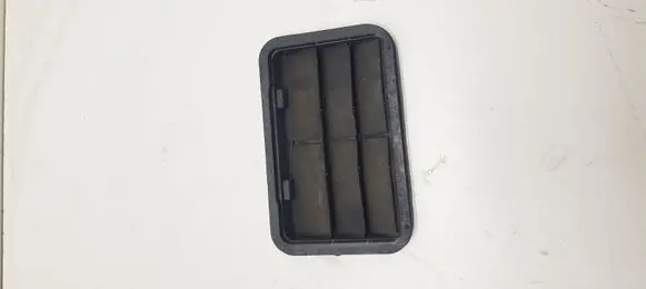 Ford Fusion II Quarter panel pressure vent 
