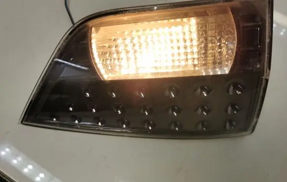 Mitsubishi Outlander Tailgate rear/tail lights 1146356L