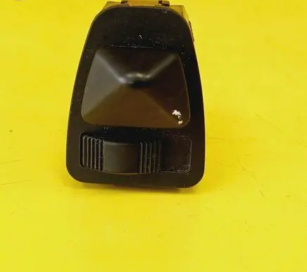 Wing mirror switch