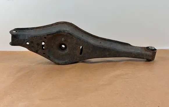 Volkswagen Golf V Rear control arm 1K0505371 17LA0B4FAB
