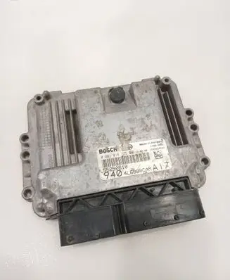 Alfa Romeo Giulietta Engine control unit/module 55250610 4L6880CAM 0281018725
