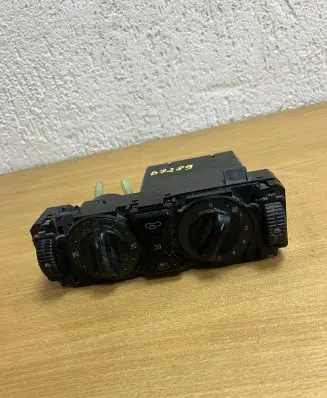 Mercedes-Benz E W210 Climate control unit 2108302085 D7289