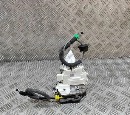 Audi A4 S4 B9 8W Coupe door lock (next to the handle) 8X2837015B