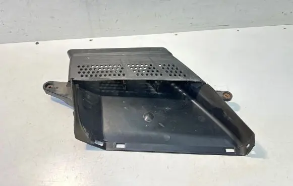 Audi A4 S4 B8 8K Air intake duct part 8K0129618E