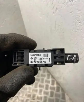 Chrysler Voyager Airbag deployment crash/impact sensor 04727069AD 3865201426 340205