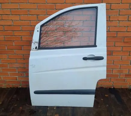 Mercedes-Benz Vito Viano W639 Front door