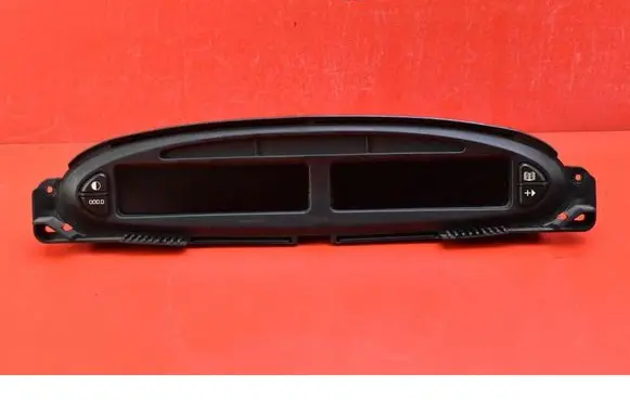 Speedometer (instrument cluster)