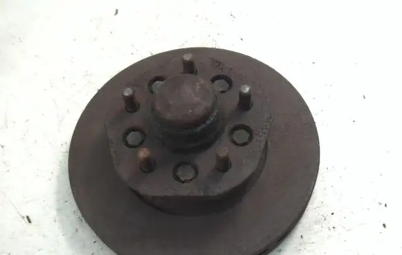 Mitsubishi L300, Cosmos Front wheel hub 