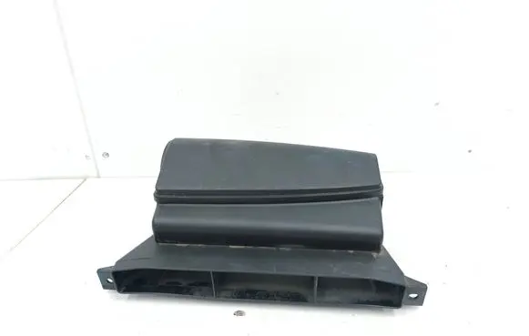 Volkswagen Tiguan Air intake duct part 1K0805962E 1K0805962