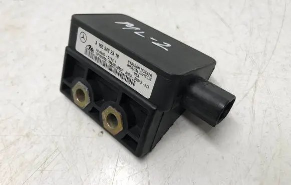 Mercedes-Benz ML W163 ESP acceleration yaw rate sensor 10098001131 AQRS00075333 A1635422318