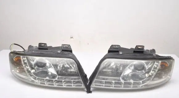Audi A6 Allroad C5 Headlights/headlamps set ZAMIENNIKI