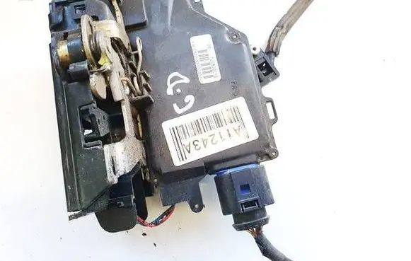 Seat Altea Rear door lock 7L0839016 7L0839016D