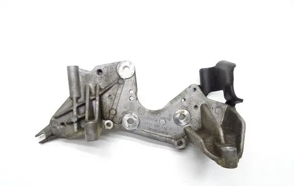 Audi A5 8T 8F Fuel injection high pressure pump 059130147P