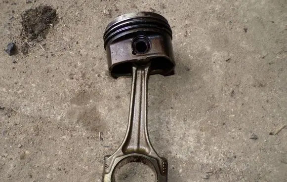 Audi A4 S4 B5 8D Piston with connecting rod ADR