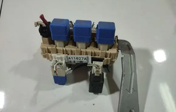 Nissan X-Trail T30 Fuse box set 