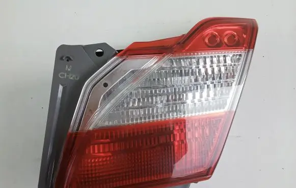 Infiniti Q70 Y51 Tailgate rear/tail lights