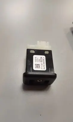 Chevrolet Camaro USB socket connector 13519224 P13519224 35202353
