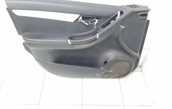 Mercedes-Benz R W251 Front door card panel trim A2517200148
