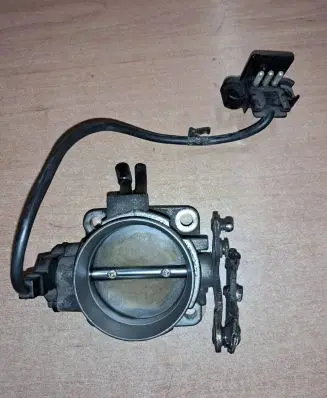 Mercedes-Benz E W124 Throttle valve 0021400653