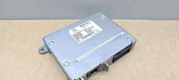 Mercedes-Benz S W221 Bluetooth control unit module A2218708992